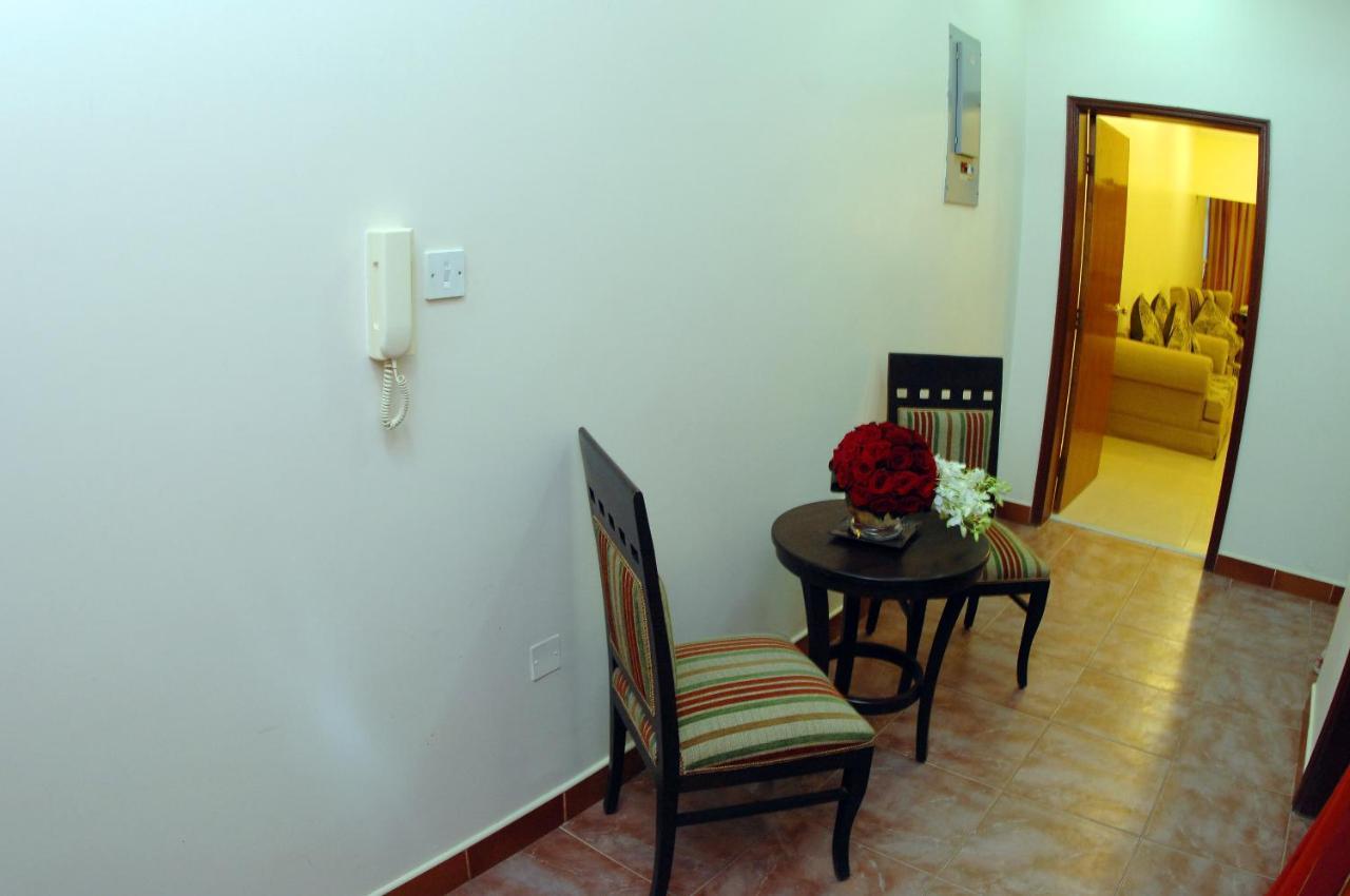 Al Muntazah Plaza Hotel Doha Bagian luar foto