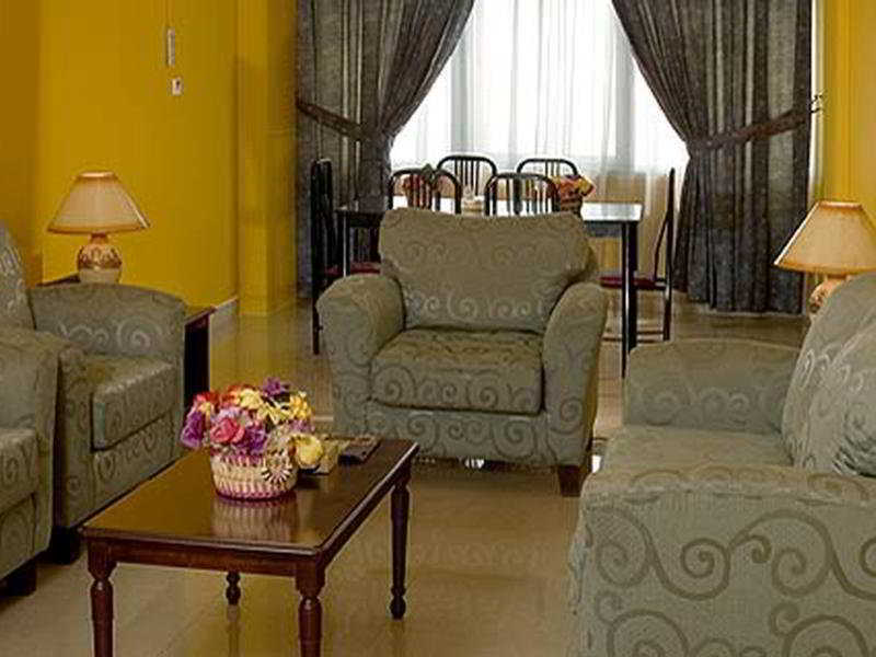 Al Muntazah Plaza Hotel Doha Ruang foto