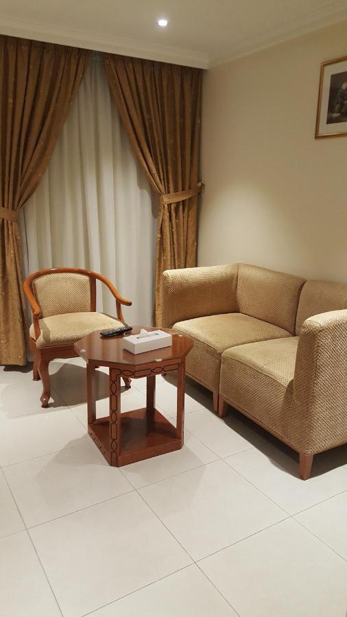 Al Muntazah Plaza Hotel Doha Bagian luar foto
